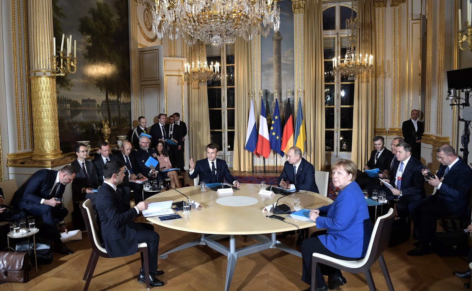 peace talks normandy format example western diplomacy over force