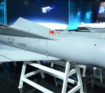 Russia employs new 1,500 kg gliding bomb in Ukraine – Defense Express