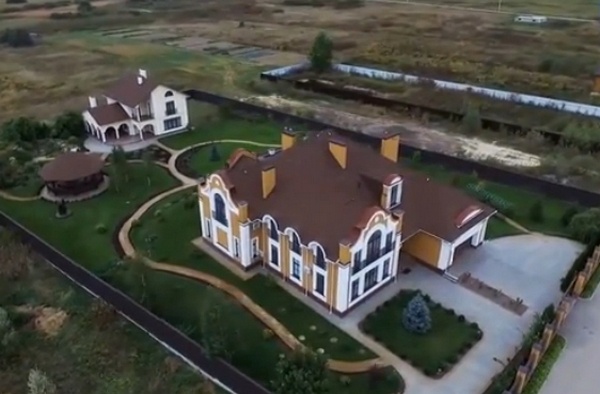 An aerial image of the residence of Lavra abbot Pavlo contrasts with his monastic vows of poverty. Photo: Automaidan ~