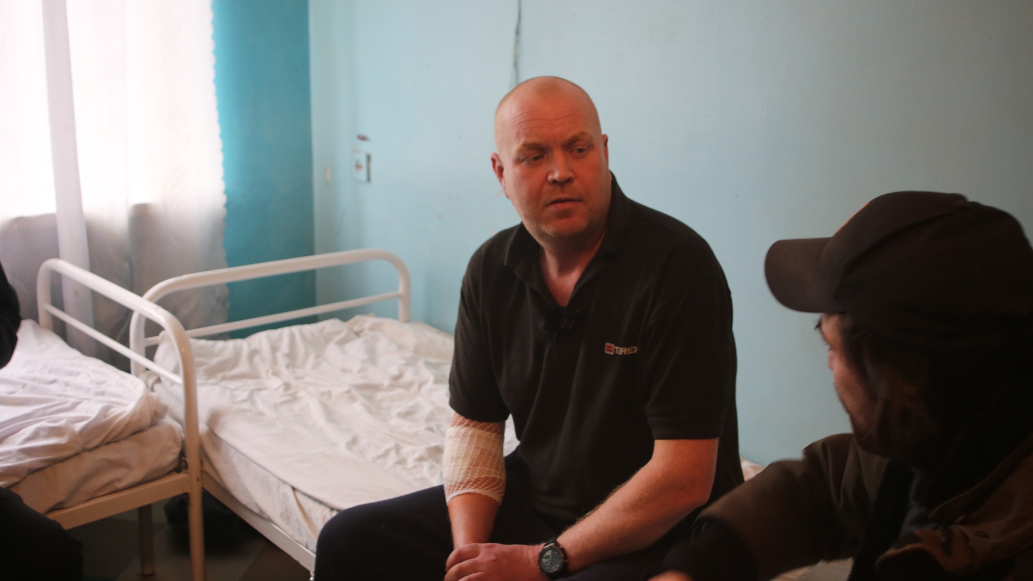 Operator of grenade launcher Stanislav during the interview in the Dnipro hospital. Photo: Euromaidan Press ~