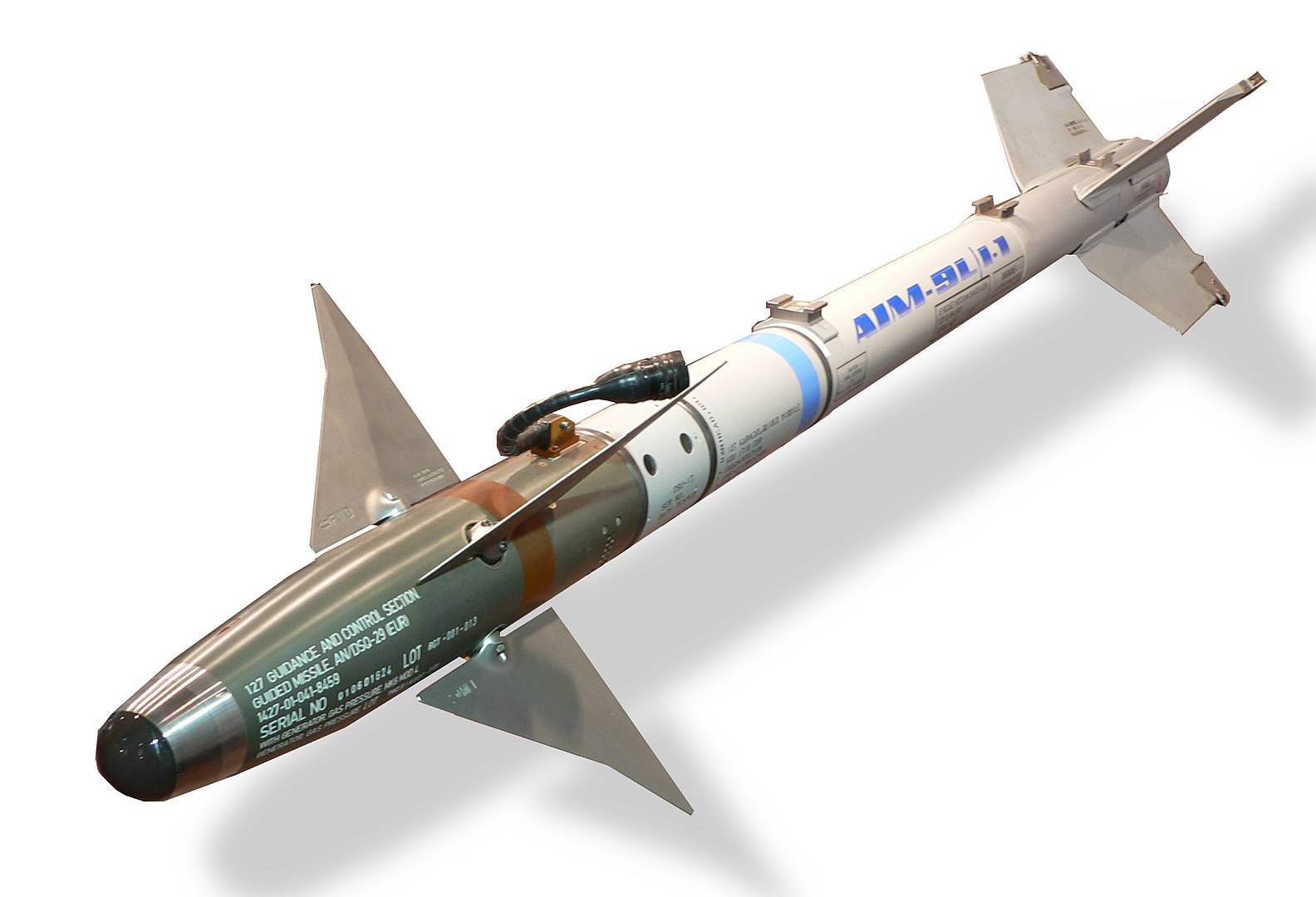 Canada donates 43 AIM 9 short range air to air missiles to Ukraine