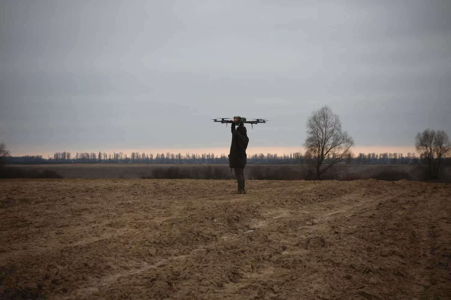 Ukraine R18 Ristenko catching drone