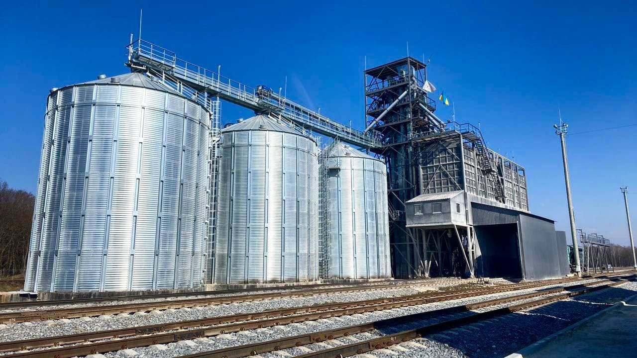 A new grain terminal built by UGTC TRADE in 2022 in Ukraine’s western Lviv Oblast specifically to export food through Poland. ~