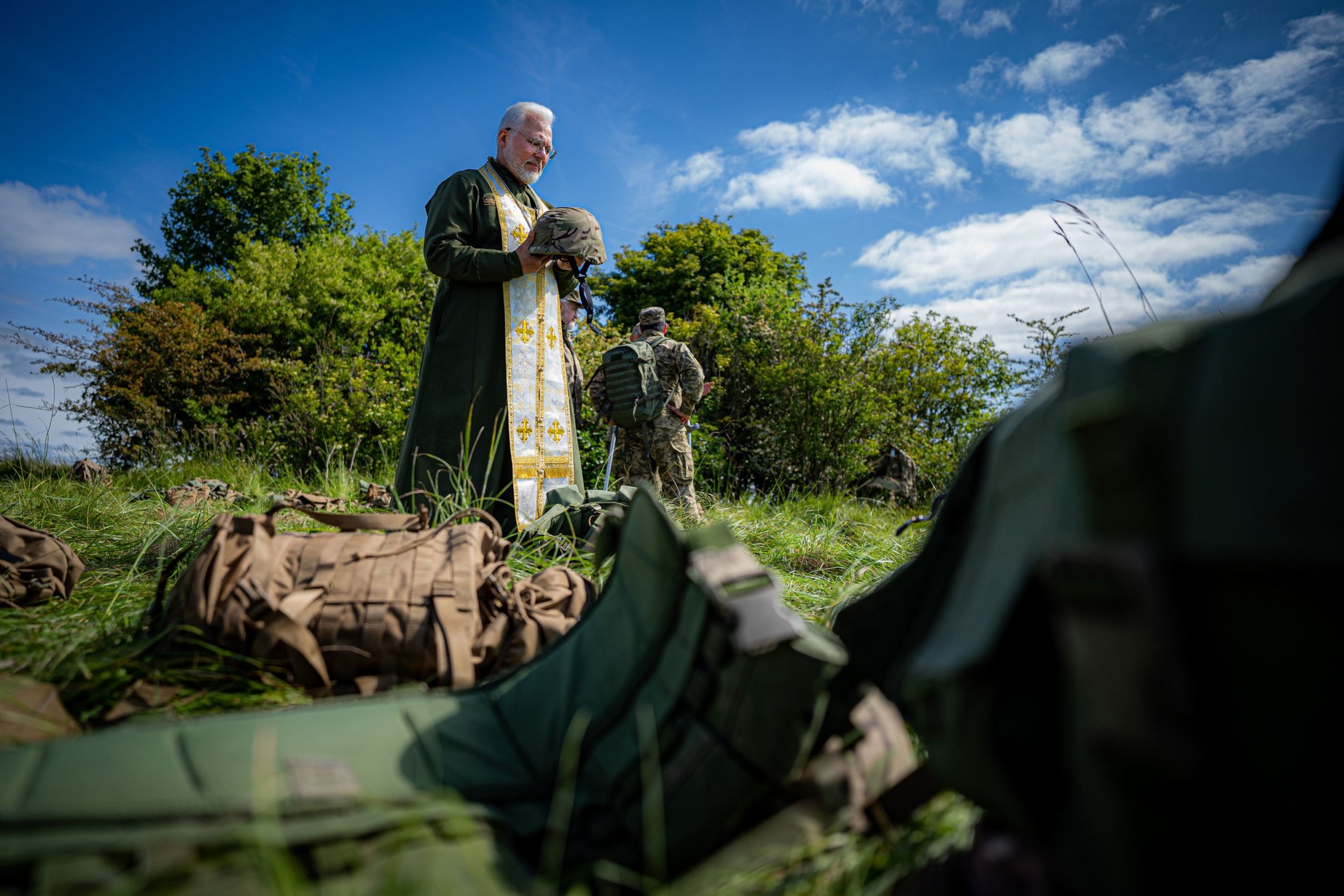 Ukrainian-Military-chaplains-in-Uk