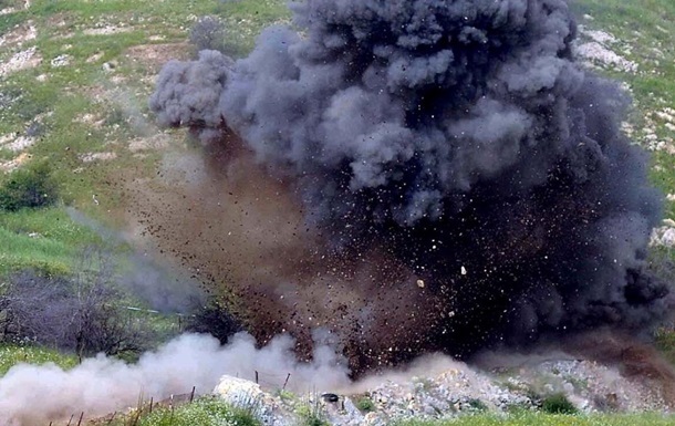 A car with a family explodes after striking Russian mine: three children among victims