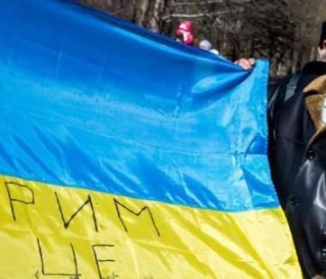 Noch ein Krimtatare wegen ukrainischer Flagge vor Gericht