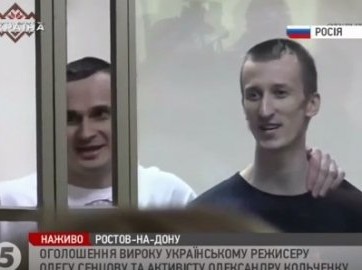 Senzow and Koltschenko singen ukrainische Hymne bei Verkündung des erwarteten Strafmaßes durch russisches „Gericht“